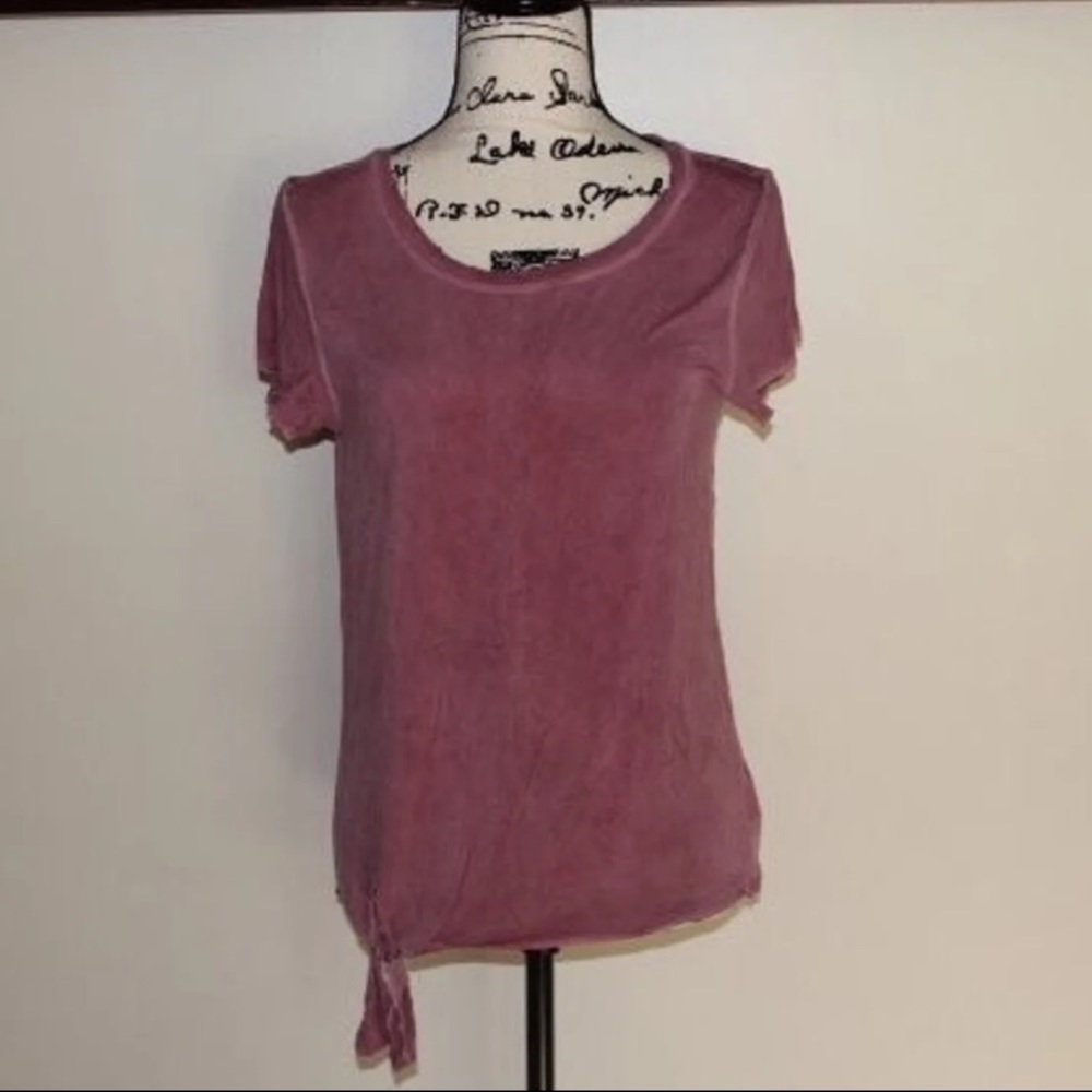 Scoop neck Tee shirt